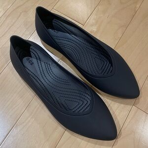 CROCS - Navy Blue On The Clock Work Flat (size: 8)